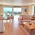 Westcove View Three Bedroom Luxury House With Hot Tub Dom wakacyjny
