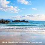 Westcove View Three Bedroom Luxury House With Hot Tub * Coad