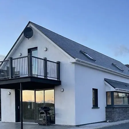 Westcove View Three Bedroom Luxury House With Hot Tub Casa vacanze