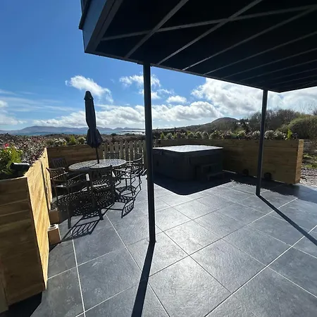 Westcove View Three Bedroom Luxury House With Hot Tub * Coad