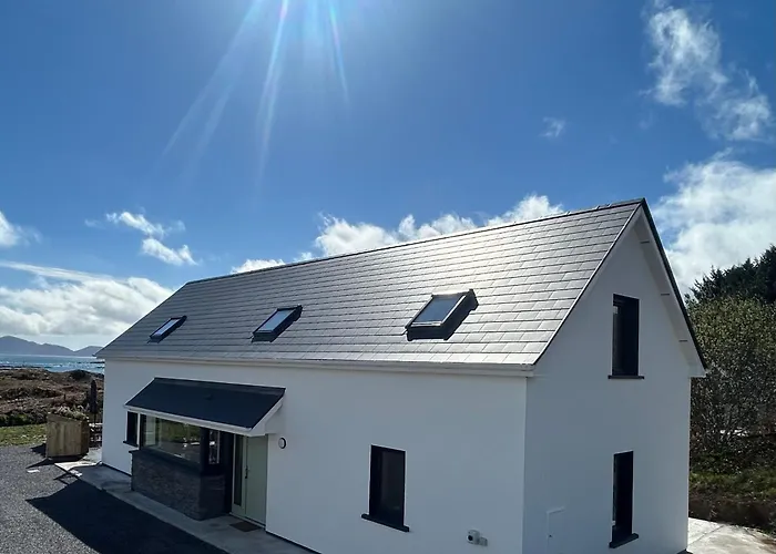 Prázdninový dům Westcove View Three Bedroom Luxury House With Hot Tub Coad