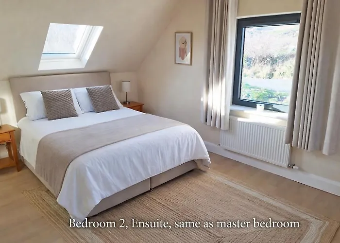 Westcove View Three Bedroom Luxury House With Hot Tub Prázdninový dům Coad